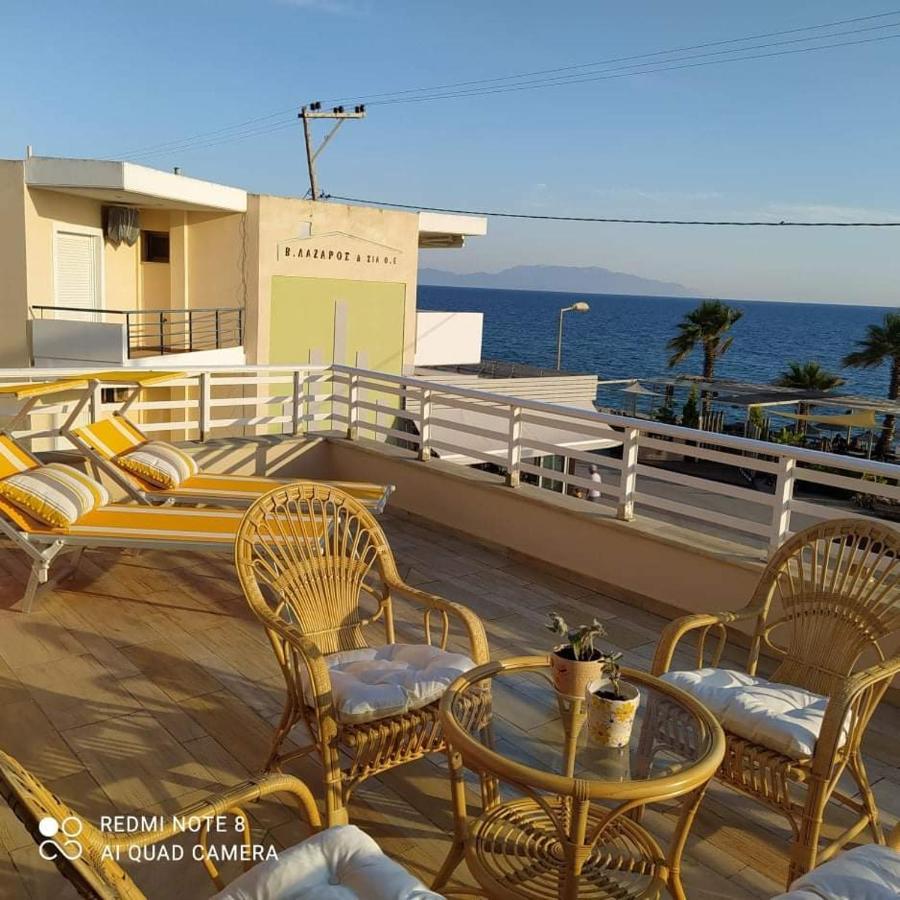 Suite In Front Of The Sea Nea Thesi Екстер'єр фото